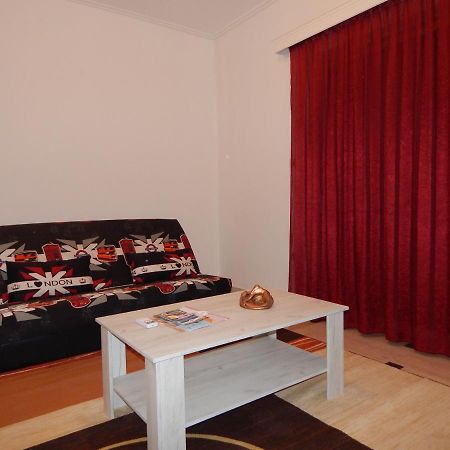Cozy Apartment For 2-5 People-Center Tripoli 1 Ngoại thất bức ảnh