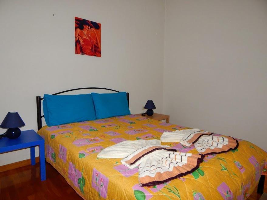 Cozy Apartment For 2-5 People-Center Tripoli 1 Ngoại thất bức ảnh