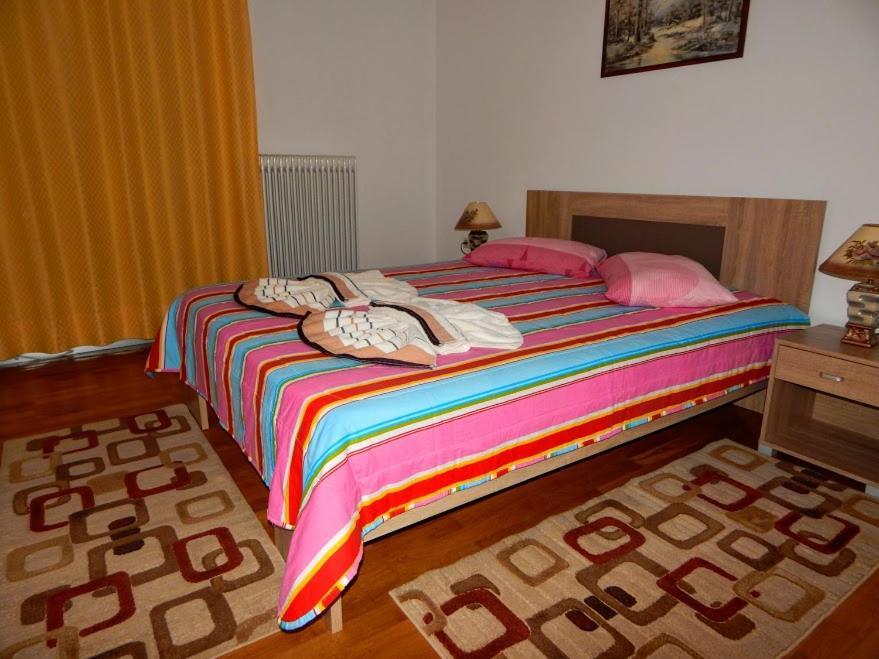 Cozy Apartment For 2-5 People-Center Tripoli 1 Ngoại thất bức ảnh