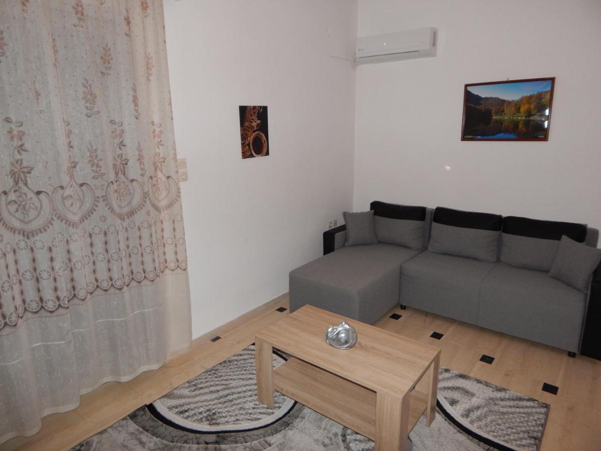 Cozy Apartment For 2-5 People-Center Tripoli 1 Ngoại thất bức ảnh